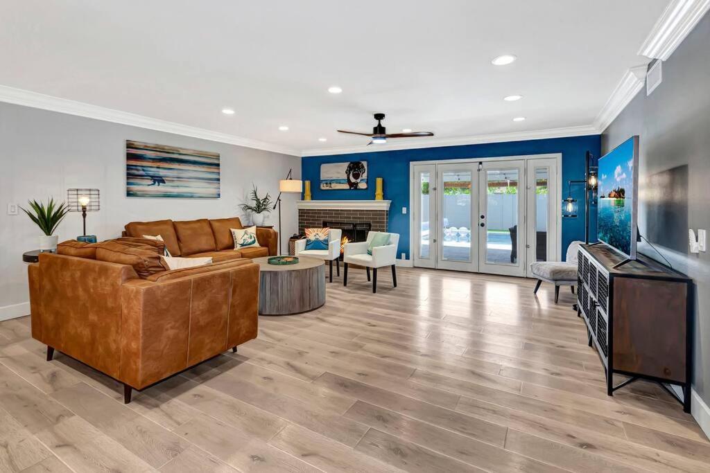 Huntington Beach, Ac, Pool, Hot Tub, Detached Office, Close To Beach, Outside Entertaining Area Exterior photo